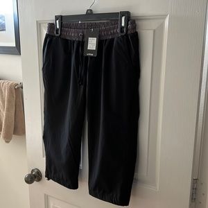 NWT Unitop Casual Breathable Soft Quick Dry Capri